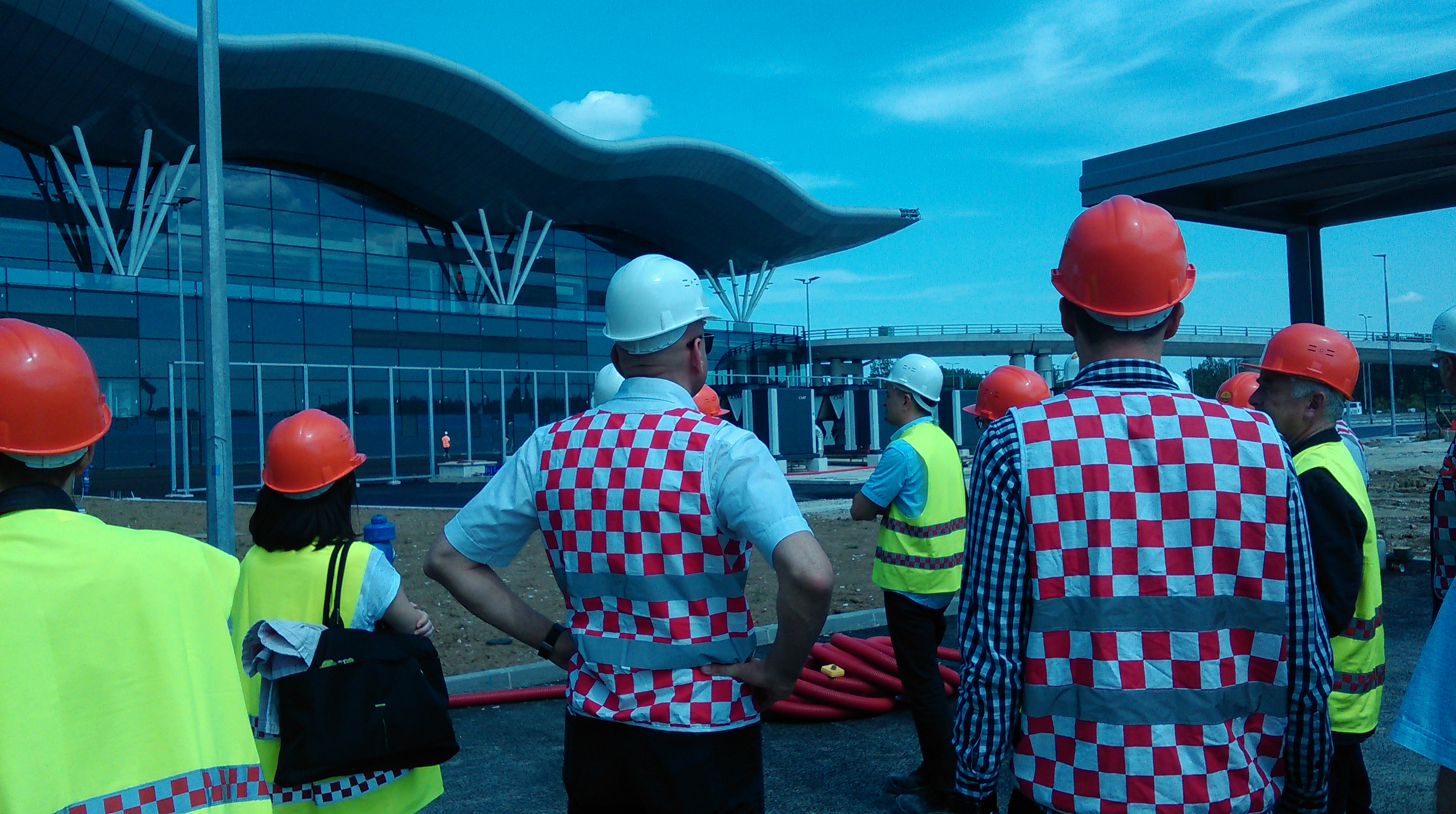 Održan stručni obilazak gradilišta novog putničkog terminala Zračne luke „Franjo Tuđman“ - slika 1