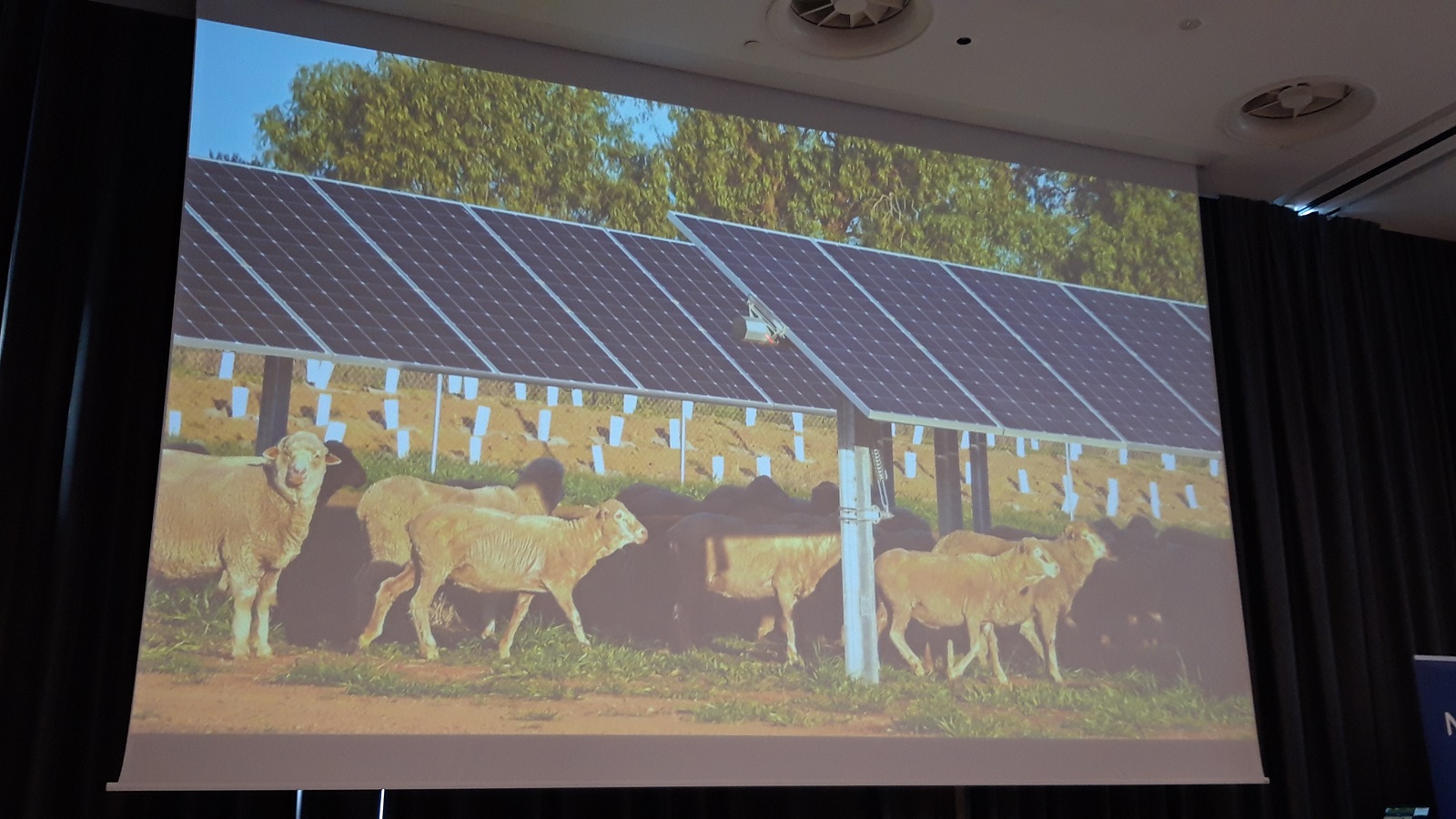 Zavod na konferenciji o prostornom planiranju agrosolarnih elektrana - slika 3